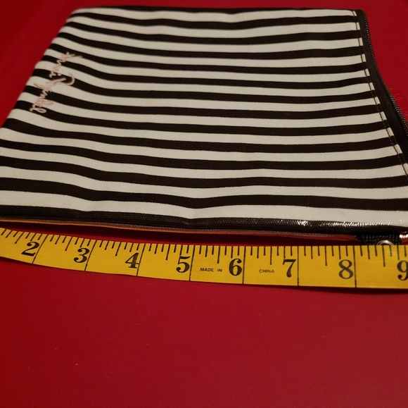 Henri Bendel Cosmetic Bag Striped Zippered Pouch - Picture 5 of 5